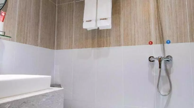 Thank Inn Hotel Guangxi Hechi Yizhou Sankeshu