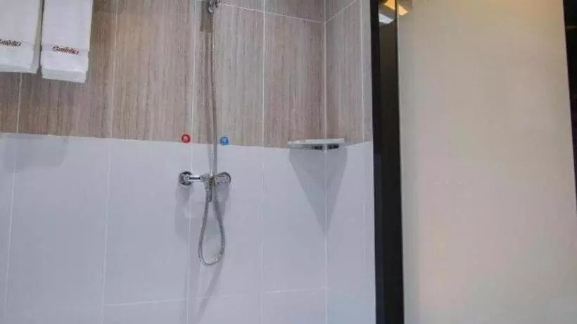 Thank Inn Hotel Guangxi Hechi Yizhou Sankeshu