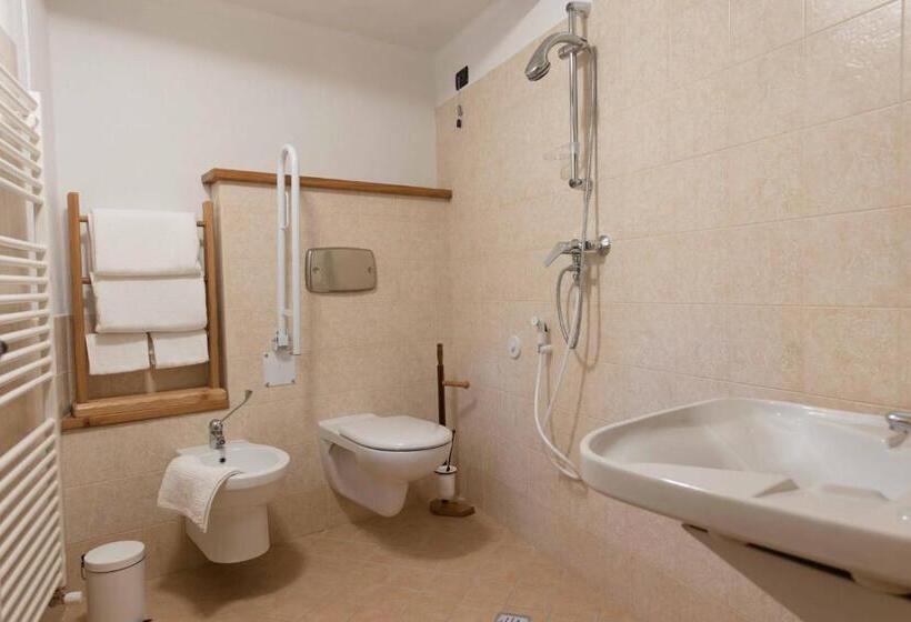 مبيت وإفطار Affittacamere Ciampian