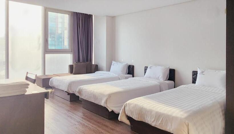 Brown Suites Hotel Sinchon Central