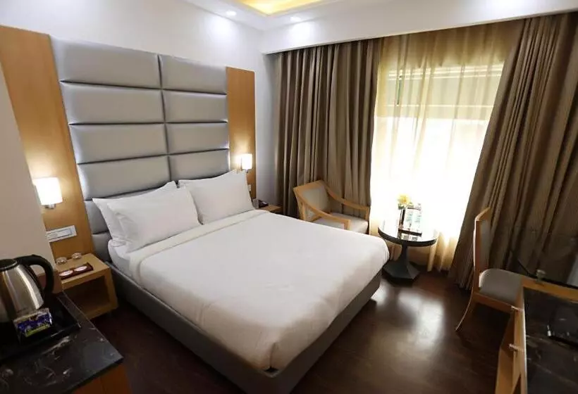 Comfort Hotel Gms Grand