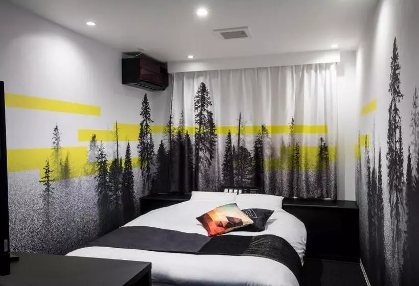 ホテル Chroma   Adult Only