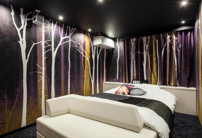 Hotel Chroma   Adult Only