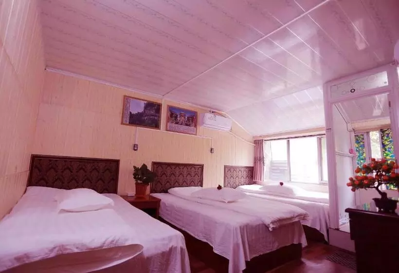 ペンション 武当山仙山旅馆景区内店