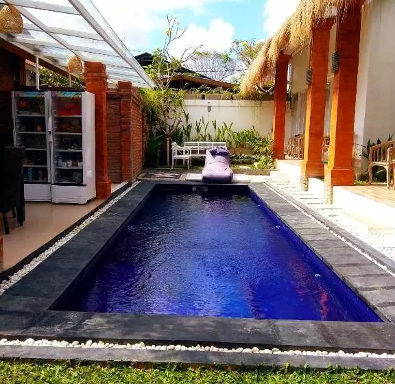 Majatalo Athaya Canggu