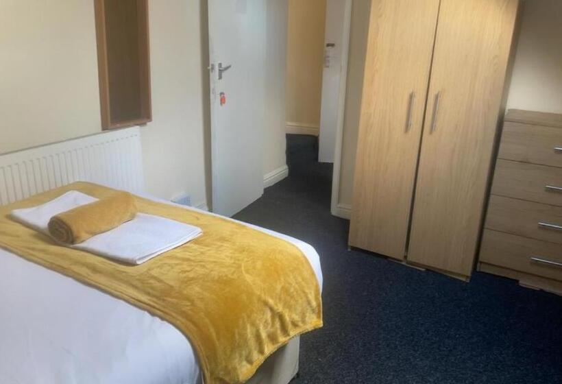 بنسيون Budget   Berne Grove