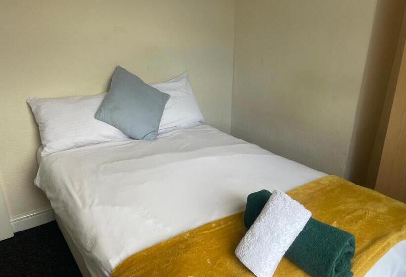 بنسيون Budget   Berne Grove