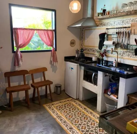 ユースホステル Pousada Casa Tatuamar 150 M Da Praia