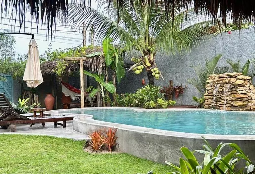 ユースホステル Pousada Casa Tatuamar 150 M Da Praia