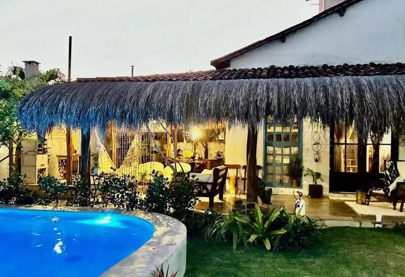 ユースホステル Pousada Casa Tatuamar 150 M Da Praia