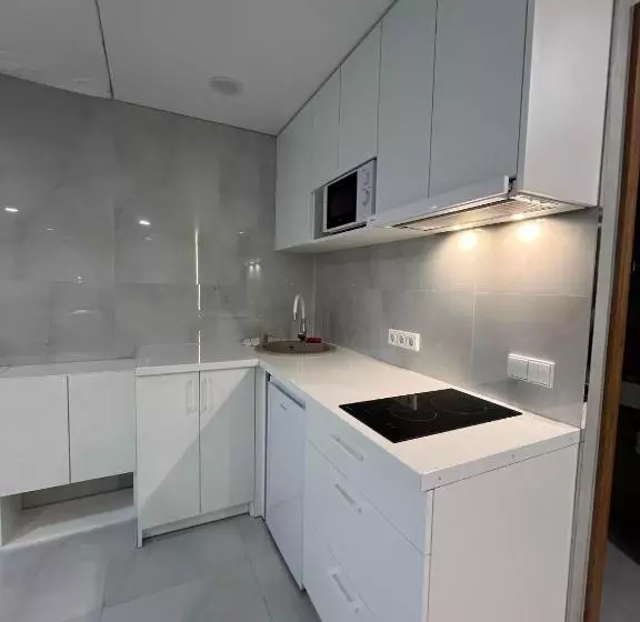 پانسیون Lt11   777 Edition