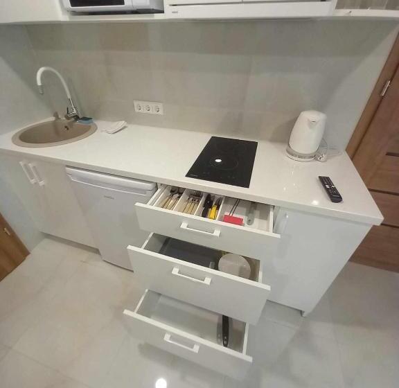 پانسیون Lt11   777 Edition