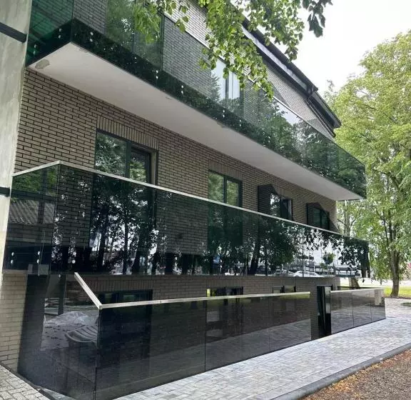 پانسیون Lt11   777 Edition