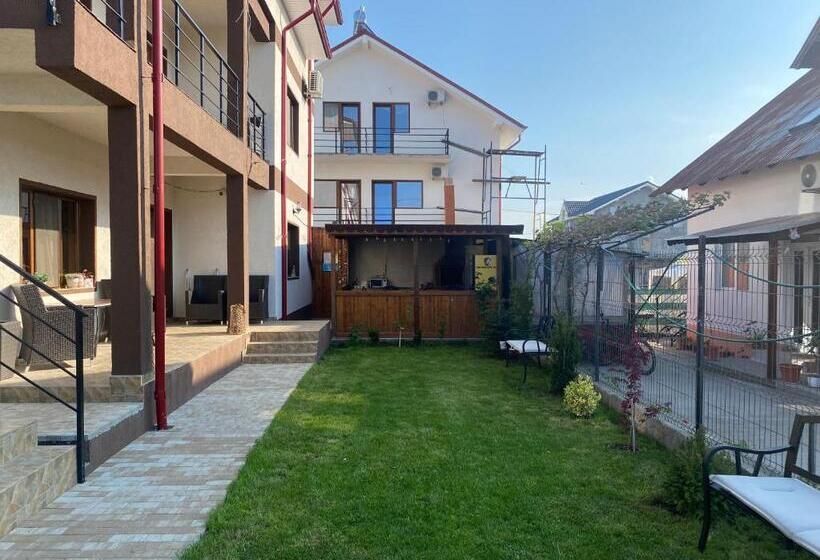 بنسيون Sunny Days