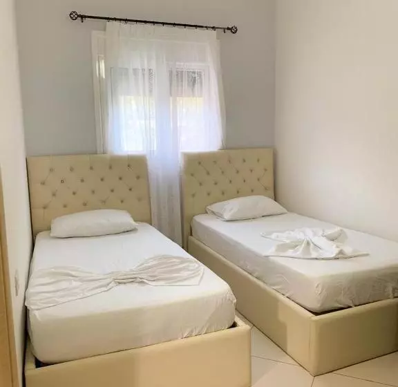 ペンション Villa Aristoteli