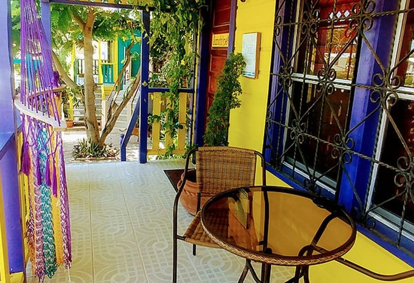 تختخواب و صبحانه Yocamatsu