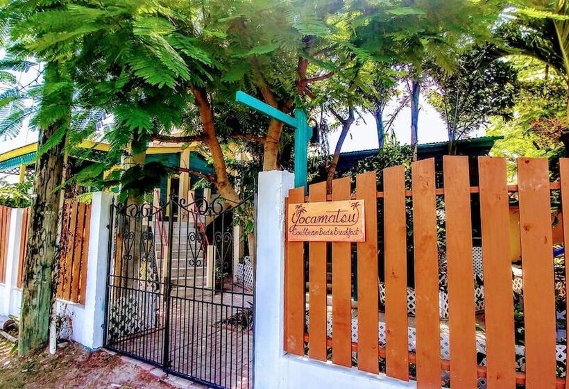 تختخواب و صبحانه Yocamatsu