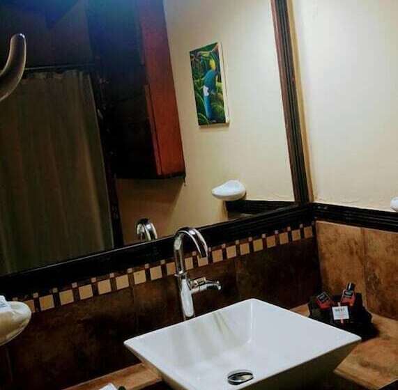 تختخواب و صبحانه Yocamatsu