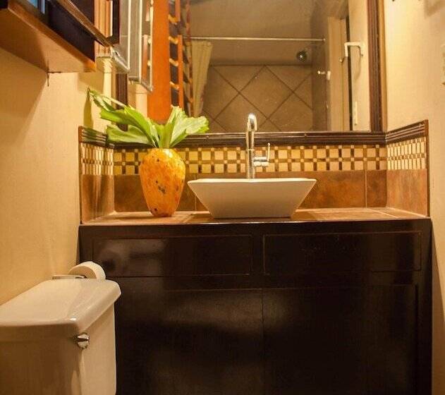 تختخواب و صبحانه Yocamatsu