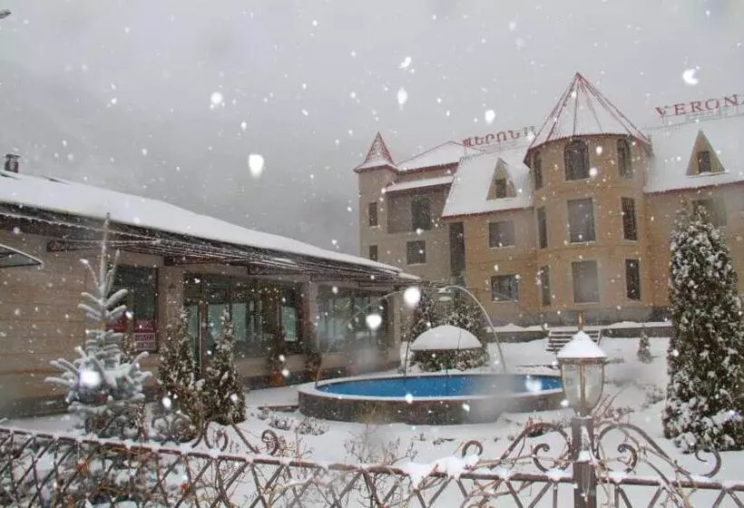 ホテル Jermuk Verona Resort