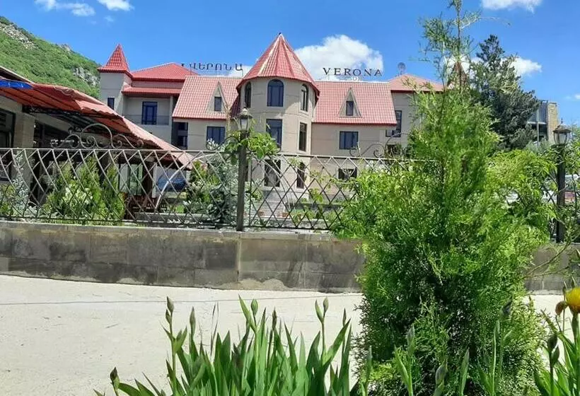 ホテル Jermuk Verona Resort