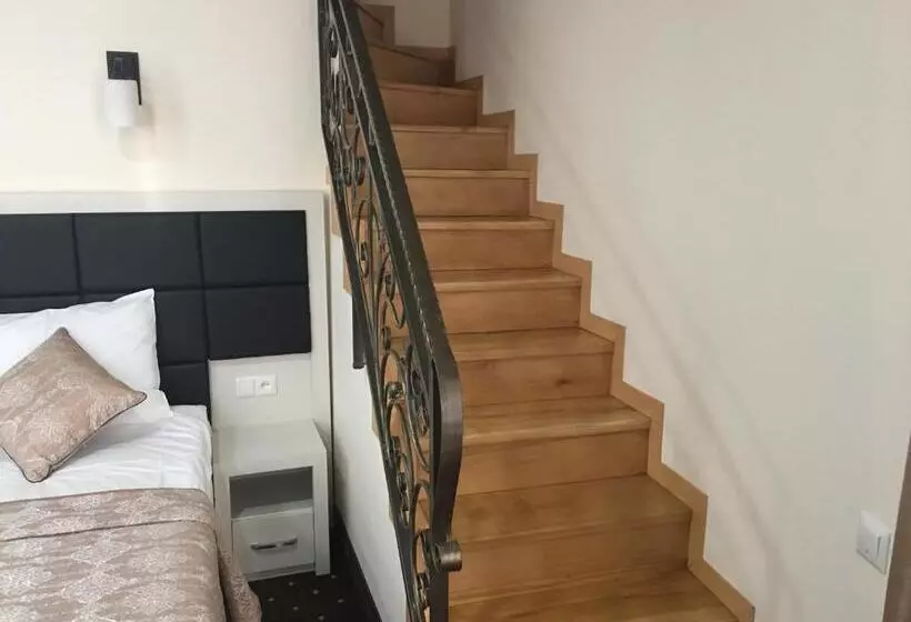 ホテル Jermuk Verona Resort