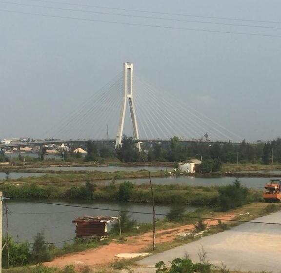 تختخواب و صبحانه Riverbank Motel