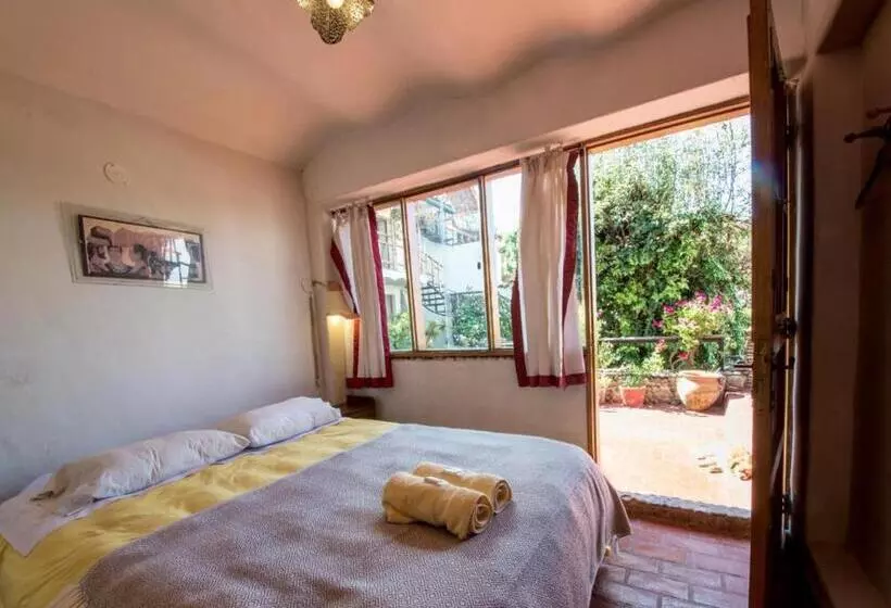 Hostel Del Campo