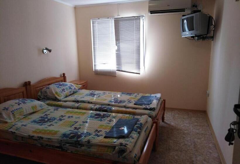 پانسیون бриз 1 апартамент