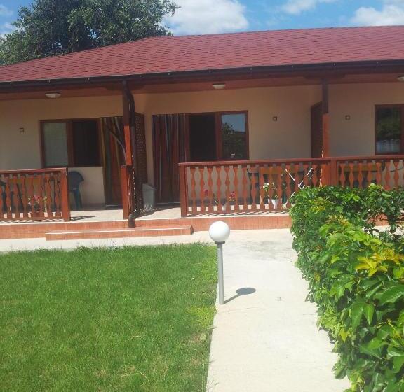 پانسیون Briz 2