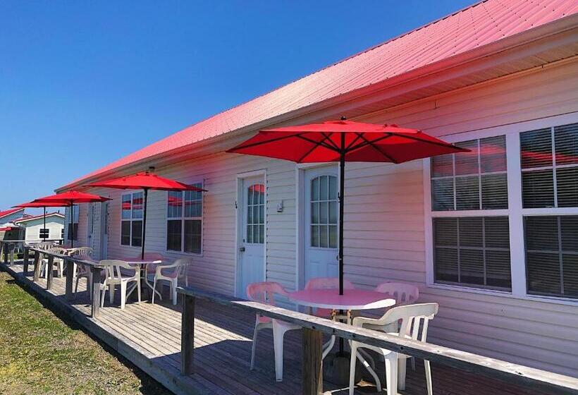 The Waterfront Motel