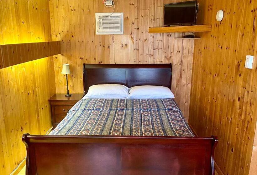 The Waterfront Motel