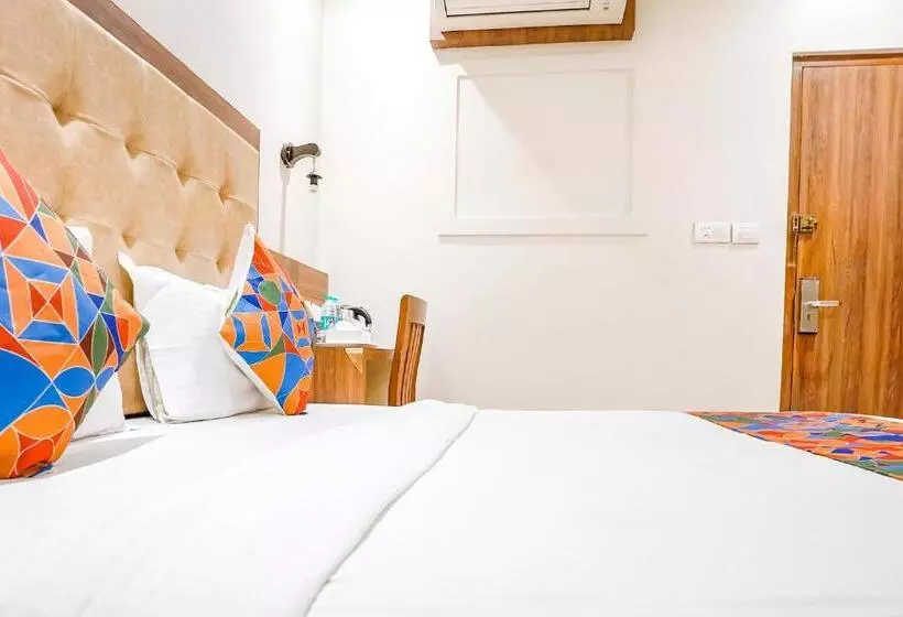 Fabhotel Amber Palace   Nr Fort & Csmt Station