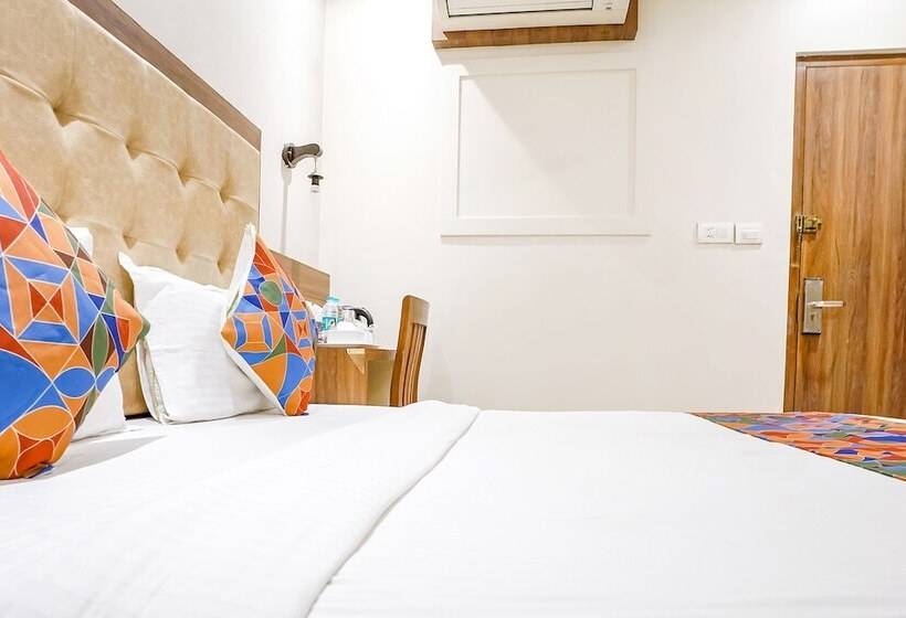 Fabhotel Amber Palace   Nr Fort & Csmt Station