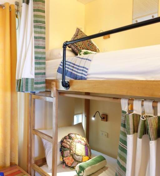 Flotsam And Jetsam Artist Beach Hostel