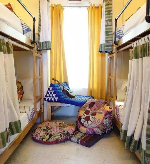 Flotsam And Jetsam Artist Beach Hostel