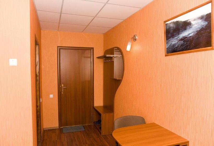 Hostel Vip Na Pestelya, 11