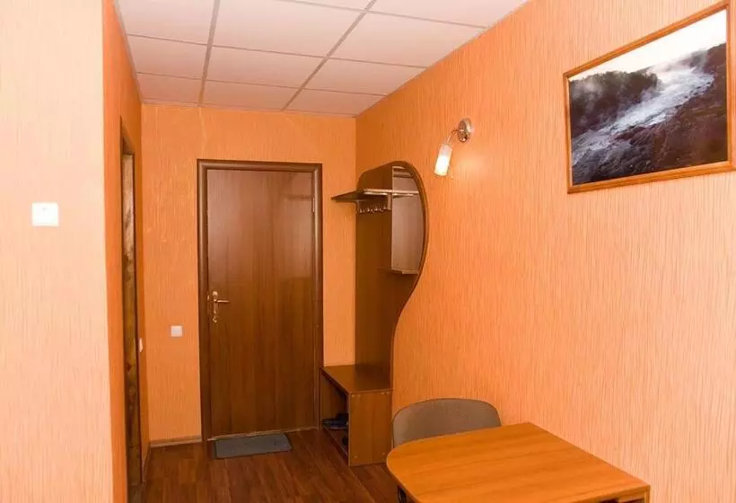 Hostel Vip Na Pestelya, 11