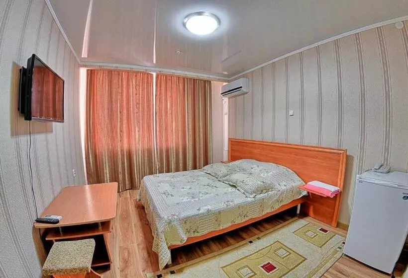 هتل Gostinitsa Tselinnaya