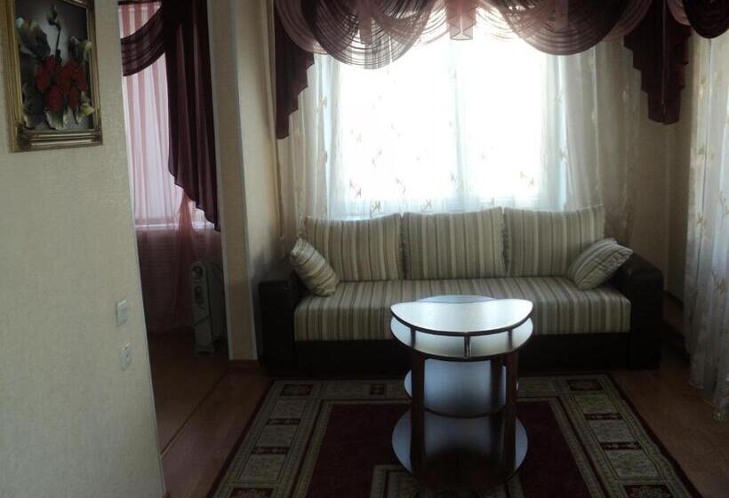 هتل Gostinitsa Tselinnaya