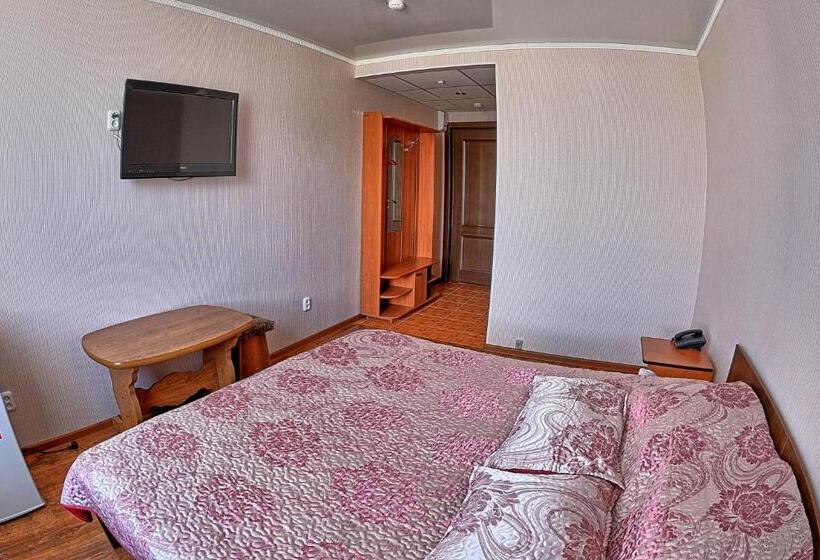 هتل Gostinitsa Tselinnaya