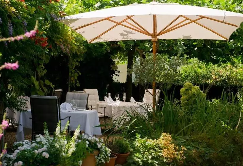 Hotelli Storchen Restaurant