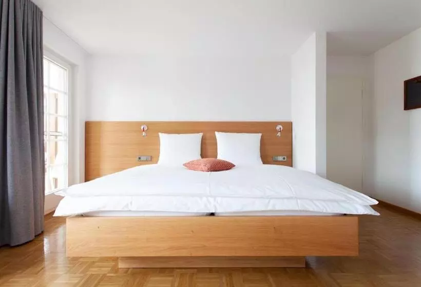 Hotelli Storchen Restaurant