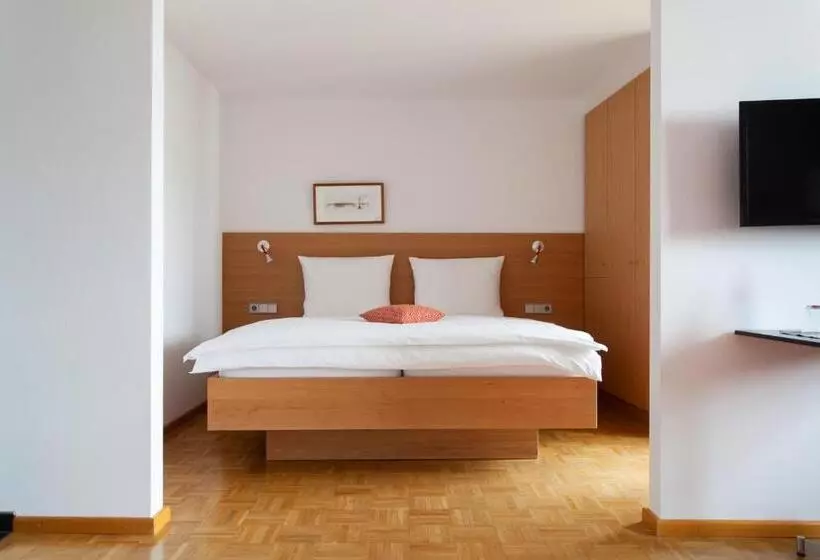 Hotelli Storchen Restaurant