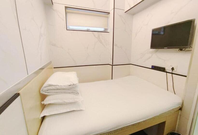 پانسیون L Etoile Hella Inn