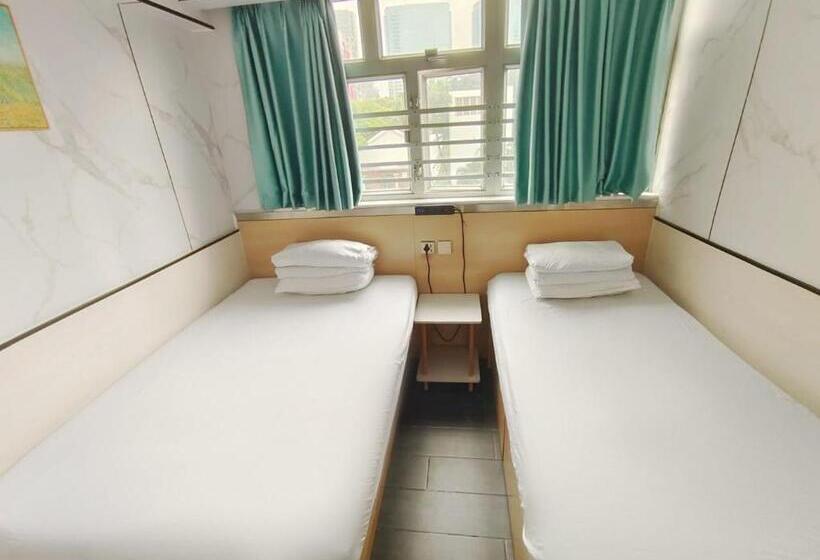 پانسیون L Etoile Hella Inn