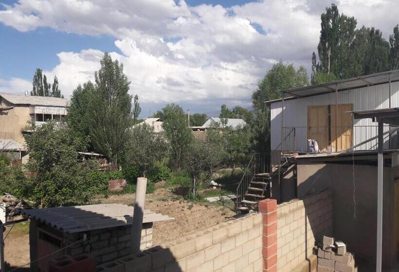 پانسیون Shyrdak Travel