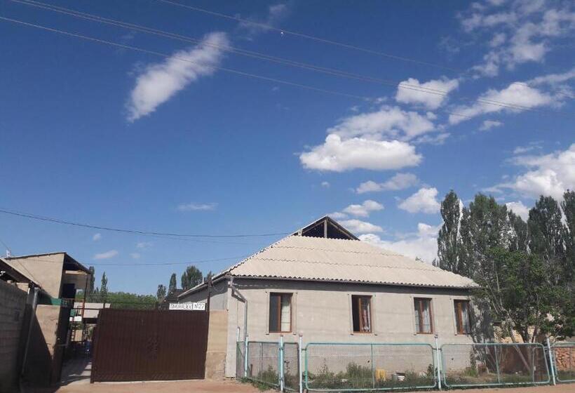 پانسیون Shyrdak Travel