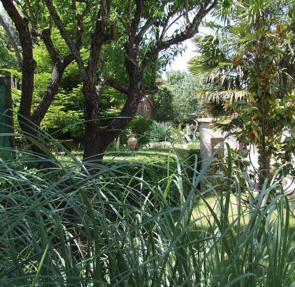 ベッドアンドブレックファースト Lou Pin Dou Papet