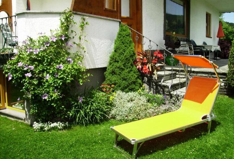 ベッドアンドブレックファースト Privatzimmer Eva Leitgeb